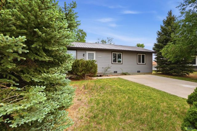 5521 N PITCH CT, Rapid City, SD 57703