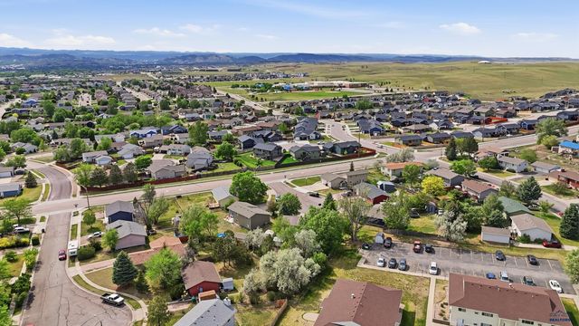5521 N PITCH CT, Rapid City, SD 57703