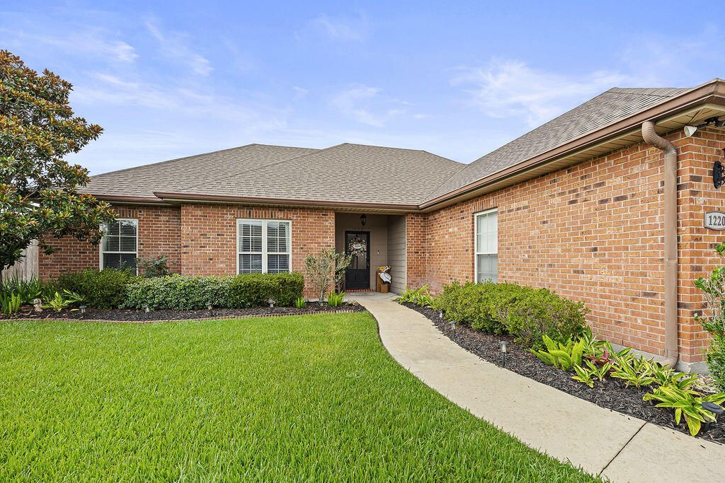 1220 Adam, Sulphur, LA 70663