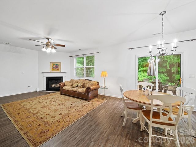 2306 Nettleton Court, Matthews, NC 28105