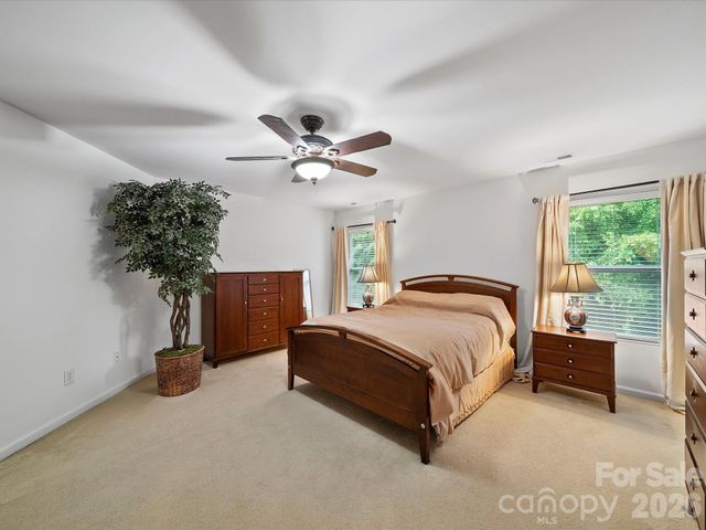 2306 Nettleton Court, Matthews, NC 28105