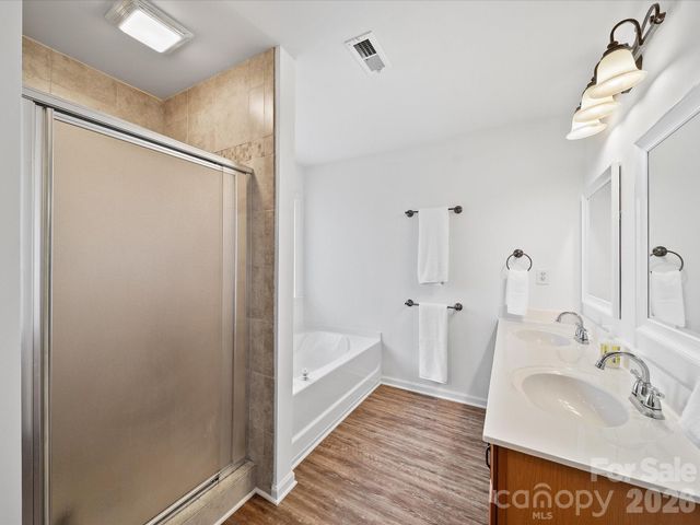 2306 Nettleton Court, Matthews, NC 28105