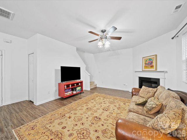 2306 Nettleton Court, Matthews, NC 28105