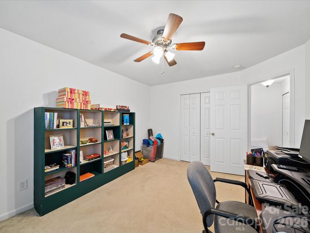 2306 Nettleton Court, Matthews, NC 28105