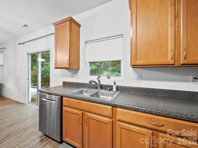 2306 Nettleton Court, Matthews, NC 28105