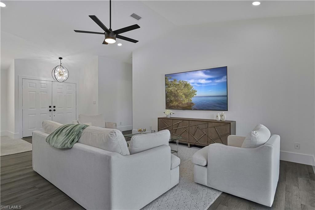 Image 17 of property listing at 1106 SE 23rd PL, Cape Coral, FL 33990