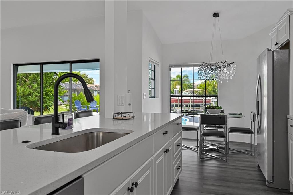 Image 20 of property listing at 1106 SE 23rd PL, Cape Coral, FL 33990