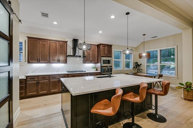 603 Anfield CIR, Austin, TX 78738