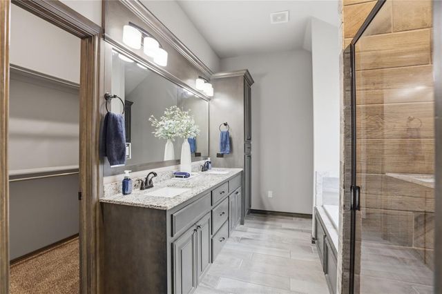 3920 Alnwick Lane, Oklahoma City, OK 73179