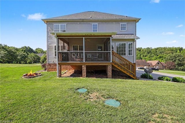563 Garden Valley Drive, Winston-salem, NC 27107