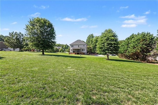 563 Garden Valley Drive, Winston-salem, NC 27107