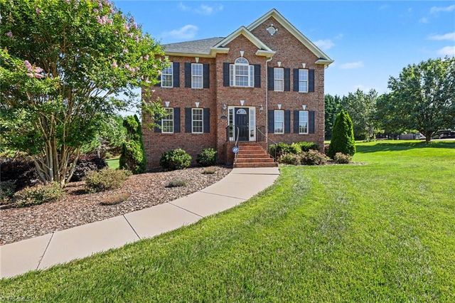 563 Garden Valley Drive, Winston-salem, NC 27107