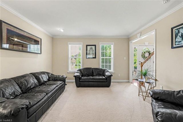 563 Garden Valley Drive, Winston-salem, NC 27107