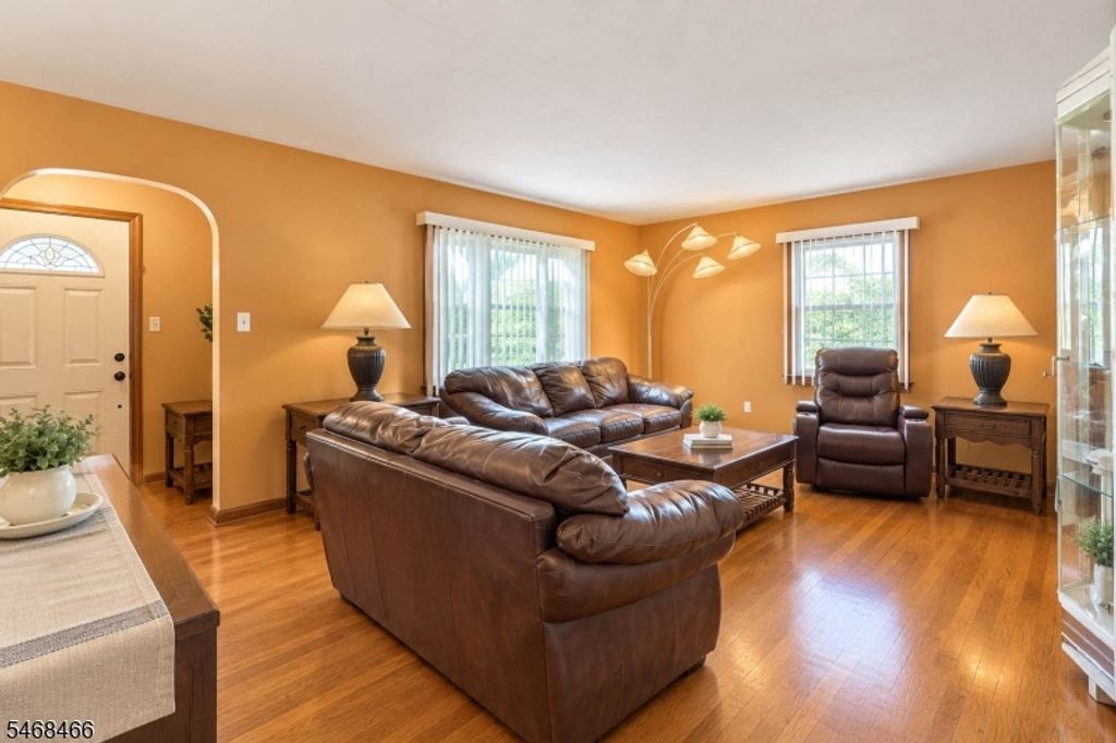 154 Locust Ave, Garwood Boro, NJ 07027 — photo 5