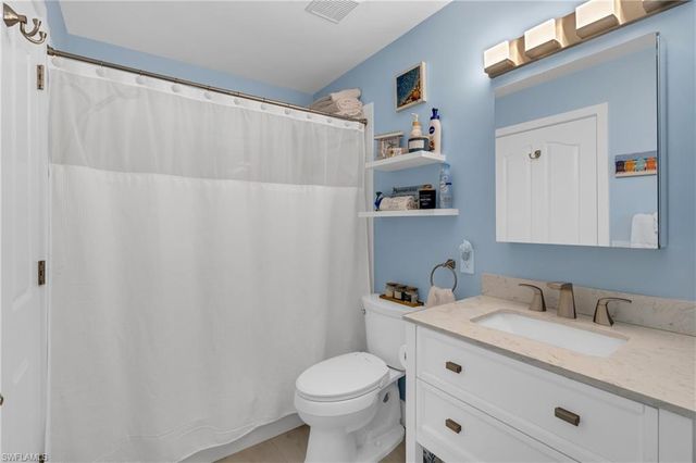 8654 Mustang DR 8, Naples, FL 34113