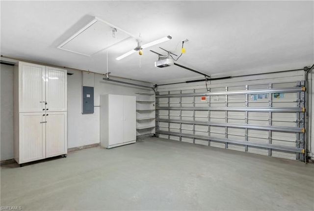 8654 Mustang DR 8, Naples, FL 34113