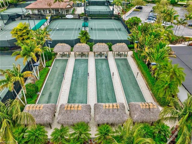 8654 Mustang DR 8, Naples, FL 34113