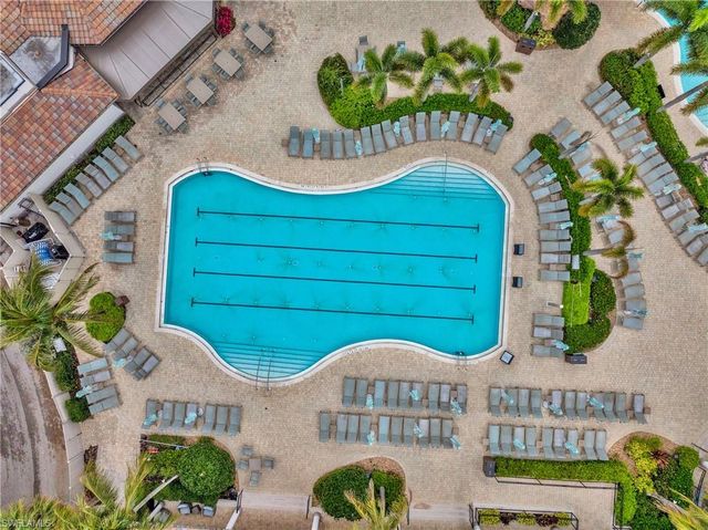 8654 Mustang DR 8, Naples, FL 34113