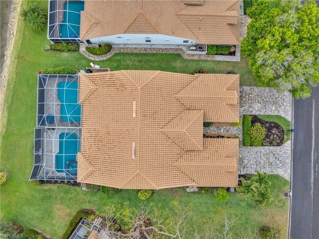 8654 Mustang DR 8, Naples, FL 34113