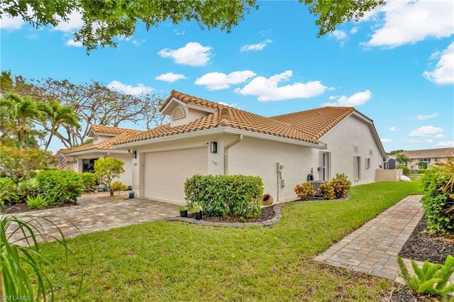 8654 Mustang DR 8, Naples, FL 34113