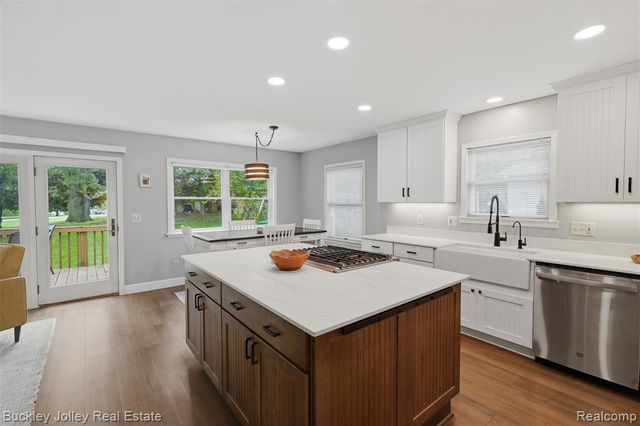 3315 Charlotte Drive, Brighton, MI 48114