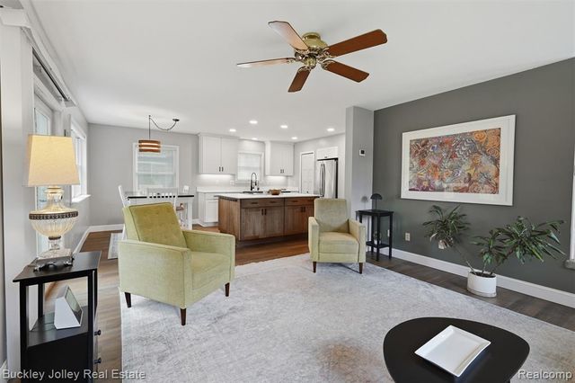 3315 Charlotte Drive, Brighton, MI 48114
