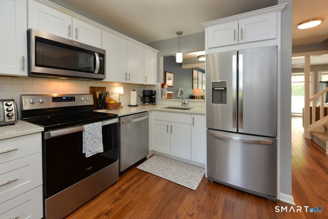 14 Far View Commons 14, Southbury, CT 06488