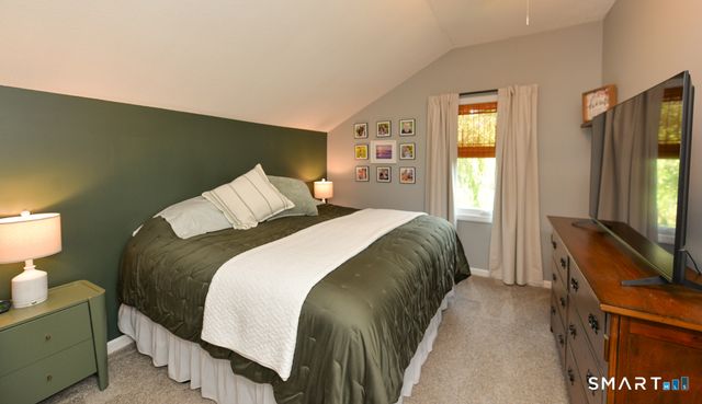 14 Far View Commons 14, Southbury, CT 06488