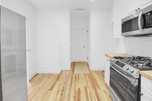 100 SW 30th Rd, Miami, FL 33129