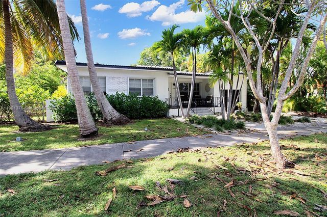 100 SW 30th Rd, Miami, FL 33129