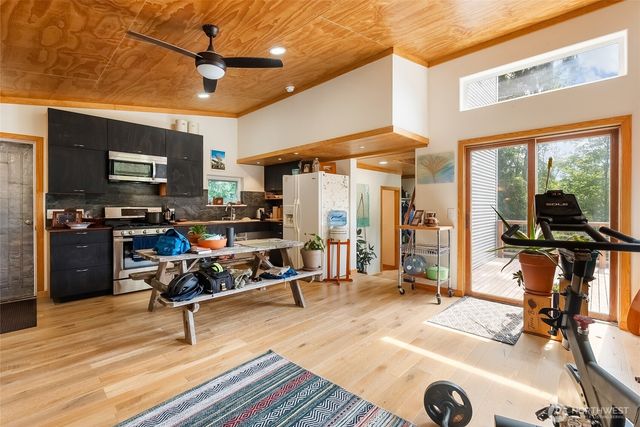 3556 Colony Mountain Drive, Bow, WA 98232