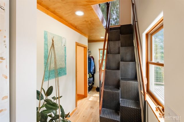 3556 Colony Mountain Drive, Bow, WA 98232