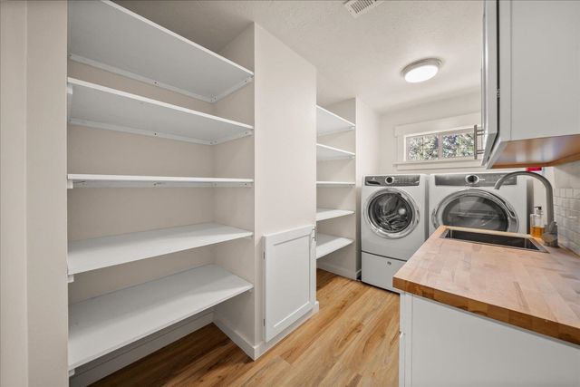 2712 N Chase Ln, Liberty Lake, WA 99019