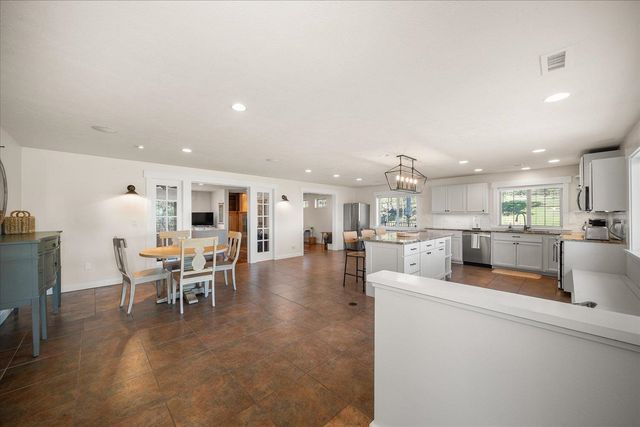 2712 N Chase Ln, Liberty Lake, WA 99019