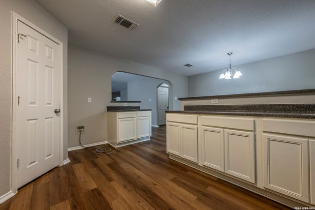 4210 Wensledale Dr, Schertz, TX 78108