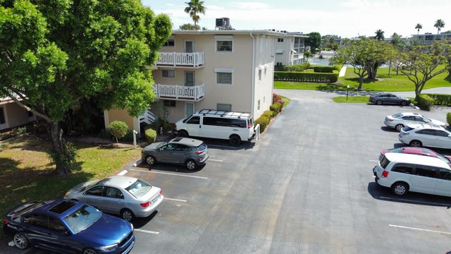 2687 Garden Drive N 212, Lake Worth Beach, FL 33461