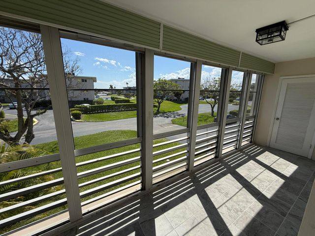 2687 Garden Drive N 212, Lake Worth Beach, FL 33461