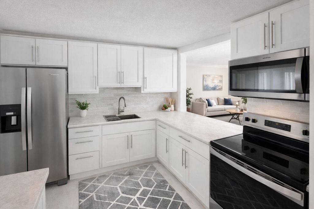 2687 Garden Drive N 212, Lake Worth Beach, FL 33461