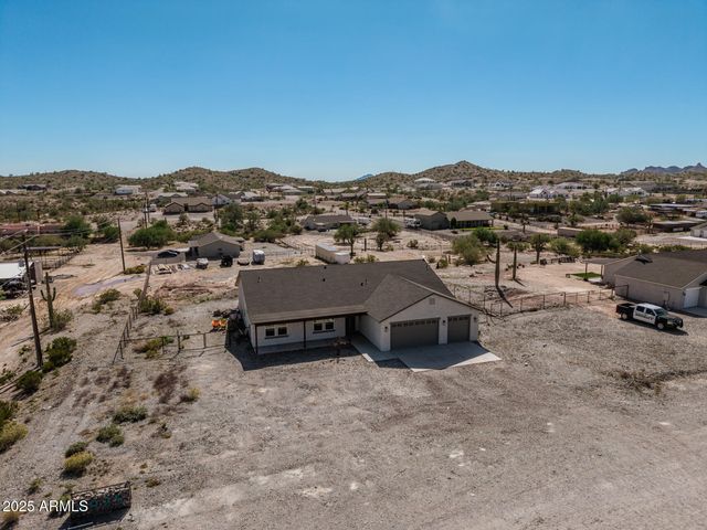 3925 W MOON DUST Trail, San Tan Valley, AZ 85144