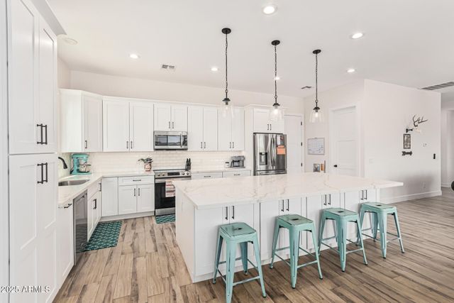 3925 W MOON DUST Trail, San Tan Valley, AZ 85144