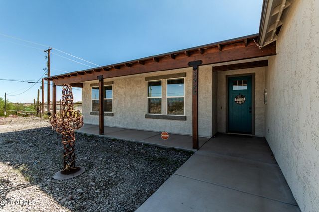 3925 W MOON DUST Trail, San Tan Valley, AZ 85144