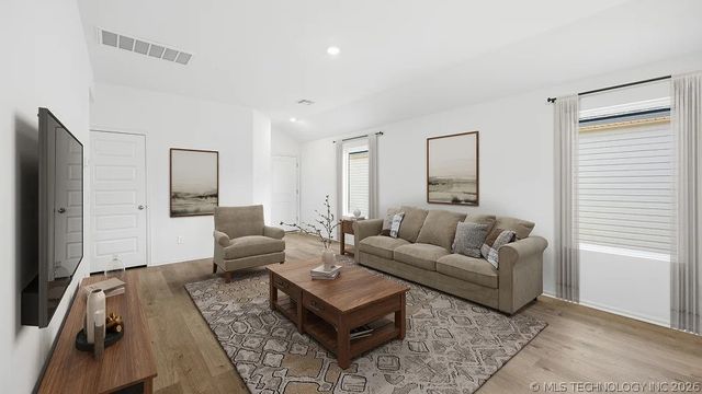 1620 E Gary Street, Broken Arrow, OK 74012