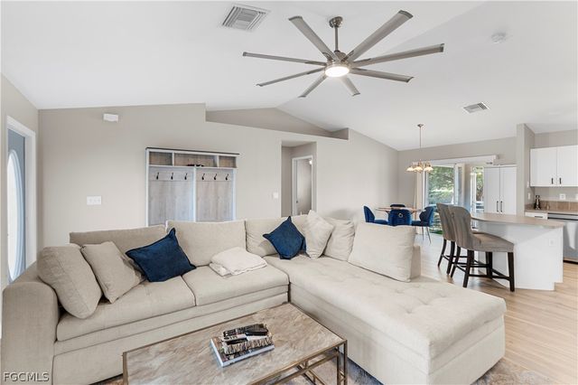 1810 SW 22nd ST, Cape Coral, FL 33991