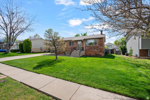 184 E 1150 N, Layton, UT 84040