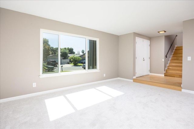 3341 Feltham Way, Sacramento, CA 95827