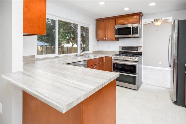 3341 Feltham Way, Sacramento, CA 95827