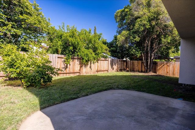 3341 Feltham Way, Sacramento, CA 95827