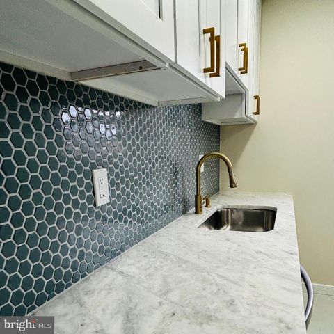 309 LA CASCATA TNHS, Clementon, NJ 08021