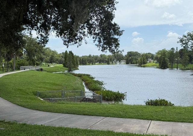 1325 E LAURA STREET, Plant City, FL 33563