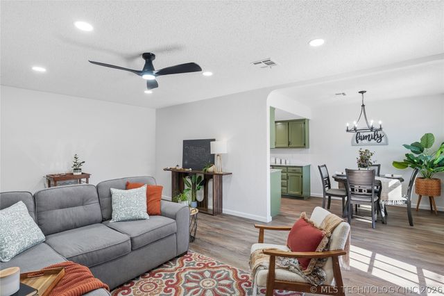 217 W Miami Street, Broken Arrow, OK 74011